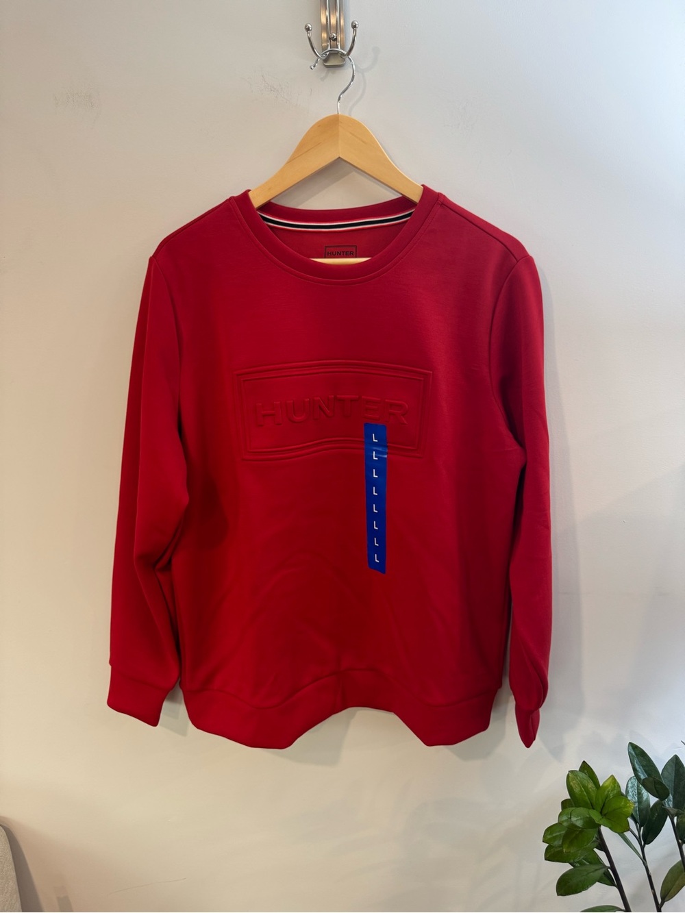 Hunter Women's Embossed Logo Crewneck Sweatshirt, Red, Sz Large, NWT